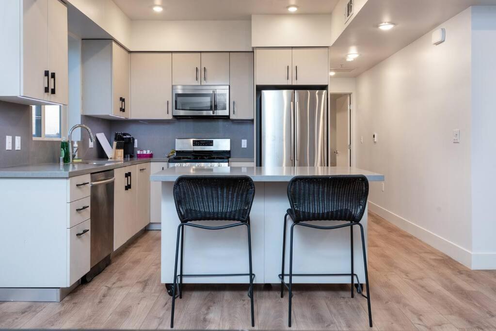 Chic And Elegant 2-Bedroom Haven W/ Roof Deck Los Angeles Exteriör bild