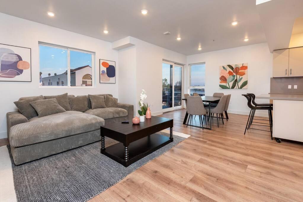 Chic And Elegant 2-Bedroom Haven W/ Roof Deck Los Angeles Exteriör bild