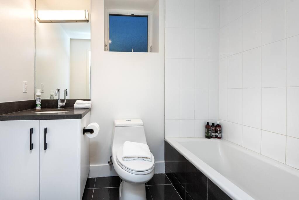 Chic And Elegant 2-Bedroom Haven W/ Roof Deck Los Angeles Exteriör bild