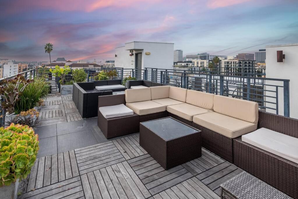 Chic And Elegant 2-Bedroom Haven W/ Roof Deck Los Angeles Exteriör bild