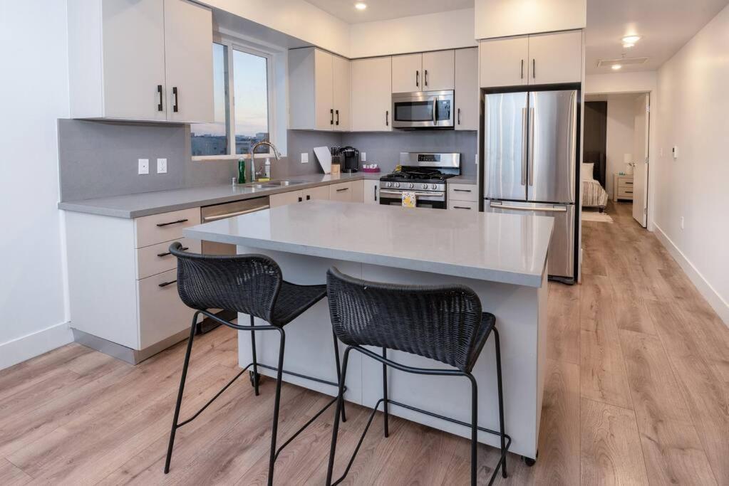 Chic And Elegant 2-Bedroom Haven W/ Roof Deck Los Angeles Exteriör bild