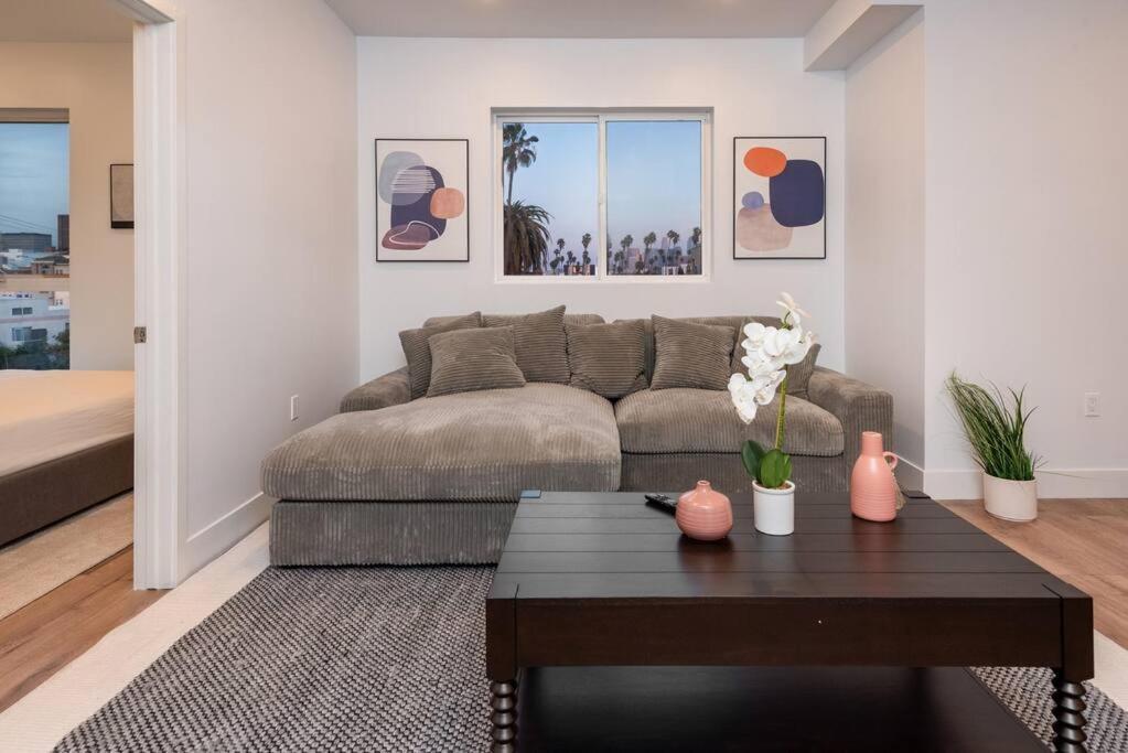 Chic And Elegant 2-Bedroom Haven W/ Roof Deck Los Angeles Exteriör bild